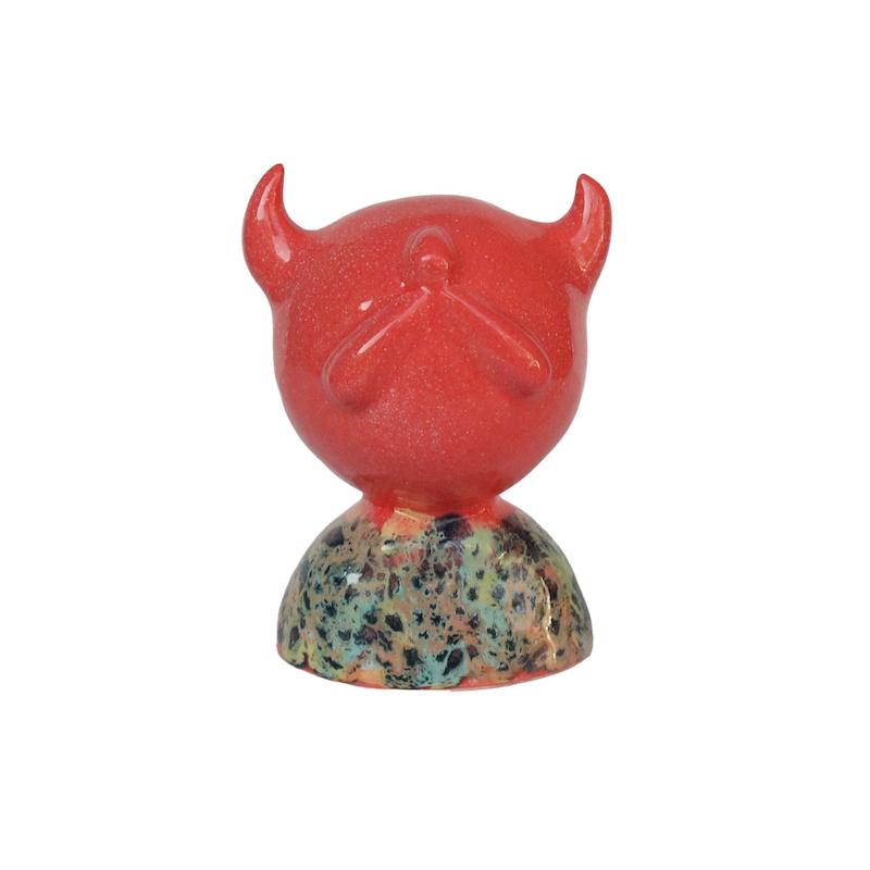 مجسمه دیو کوچک