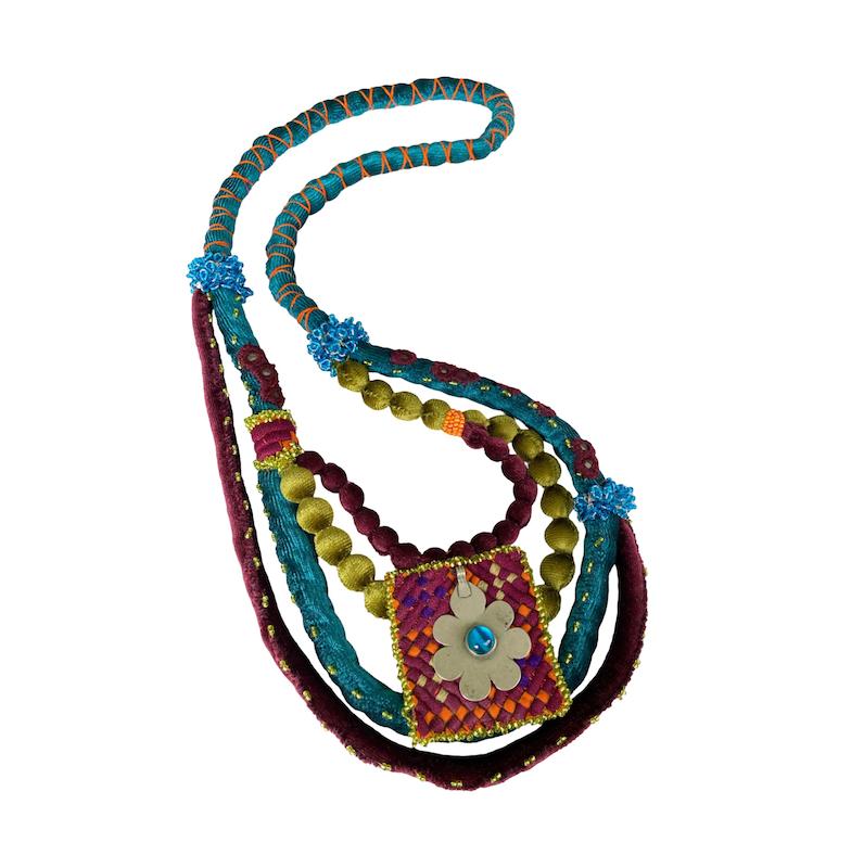 گردنبند سنتی