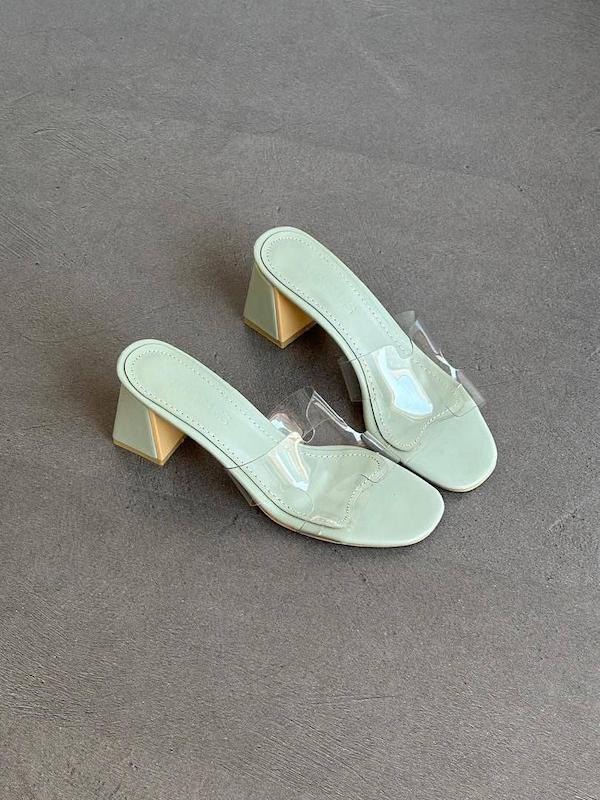 صندل پاشنه دار هرمس رنگ سبز پاستلی