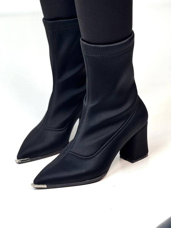 بوت مجلسی زنانه پاشنه دار مشکی مدل 004