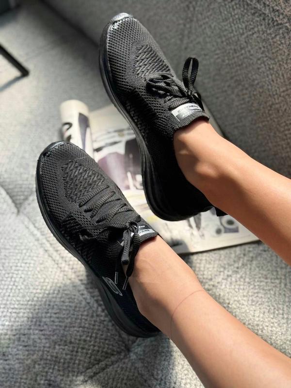 کتونی اسکیچرز زنانه سایزبندی ۳۷ تا ۴۰ مدل اسکیچرز