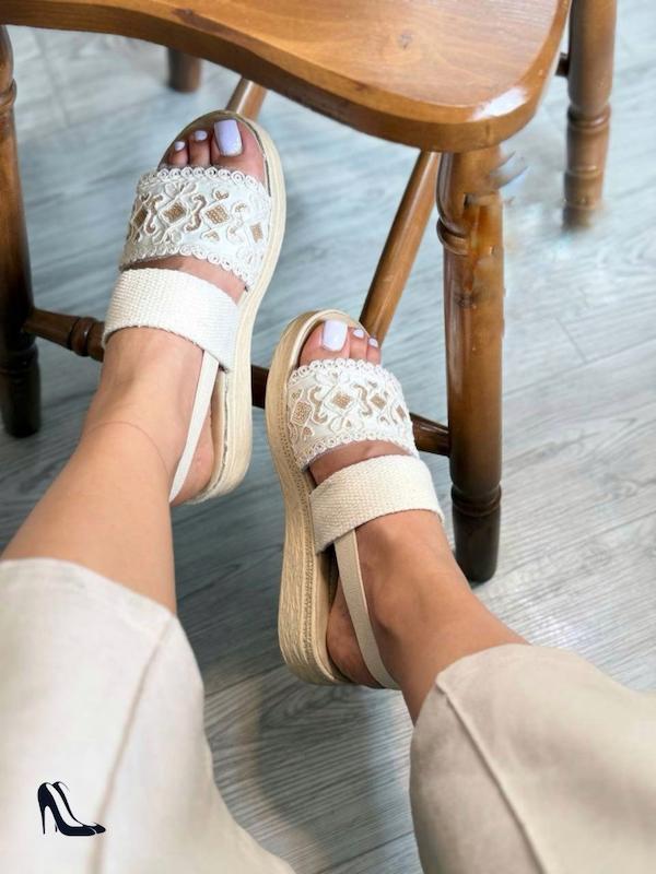 کفش صندل زنانه تابستانی  لژ بلند  ارسال رایگان سایزبندی ۳۷ تا ۴۰مدل یکتا