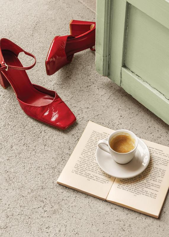 تابلو Espresso and Heels در دکوراسیون مدرن