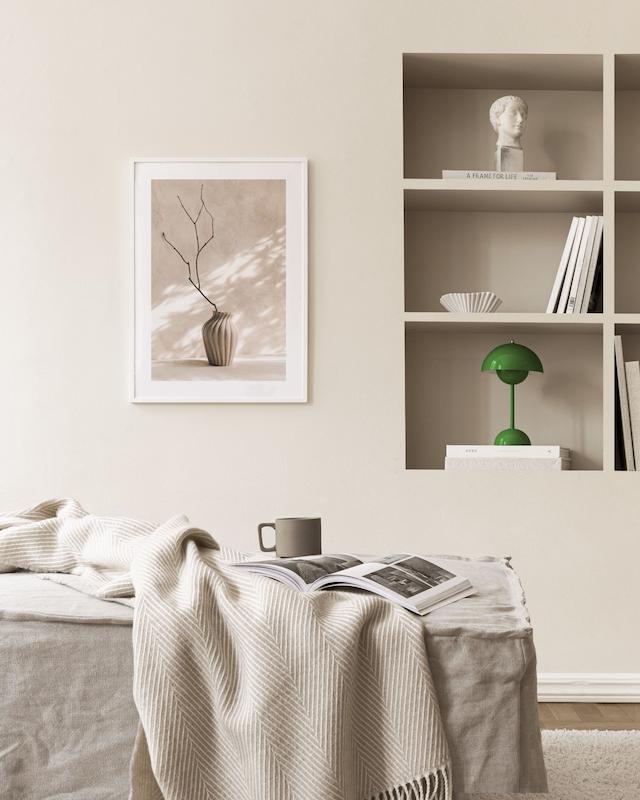 تابلو Elegant Vase در دکوراسیون مدرن