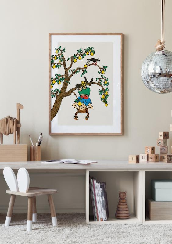 تابلو Pippi Longstocking in the Tree در دکوراسیون مدرن