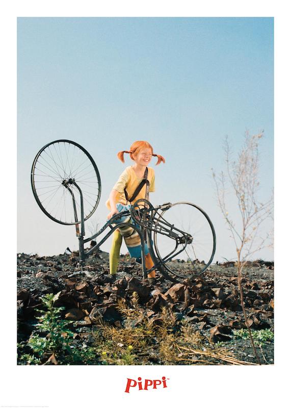 تابلو Pippi Longstocking and Her Bike در دکوراسیون مدرن