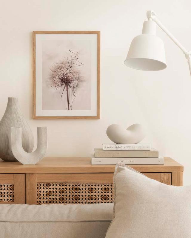 تابلو Delicate Dandelion