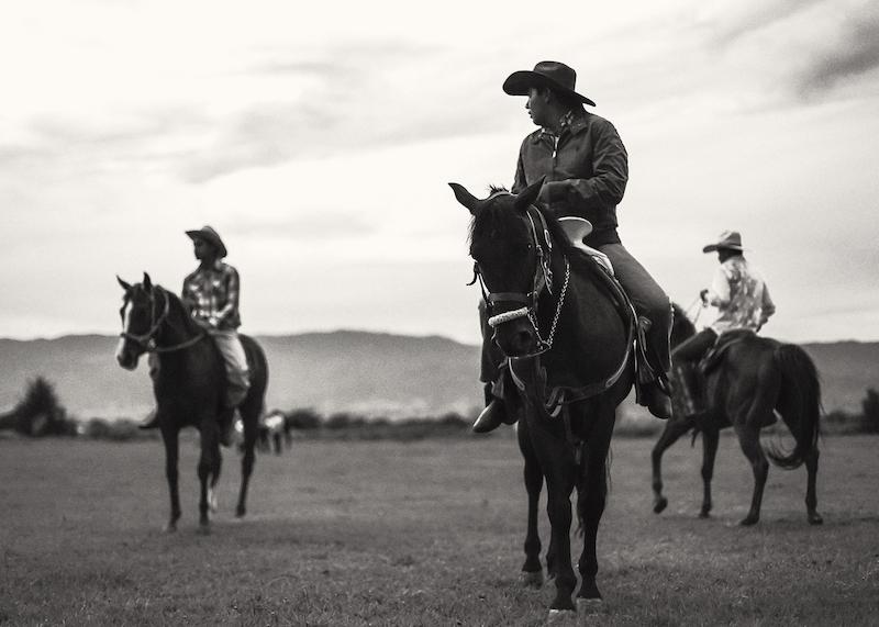 تابلو Three Riders در دکوراسیون مدرن