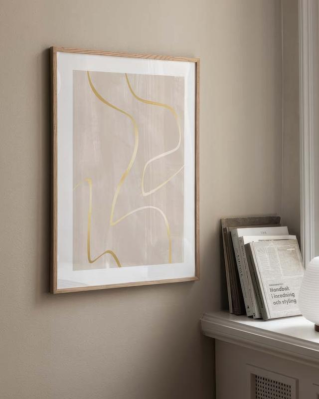 تابلو Curvy Golden Lines در دکوراسیون مدرن