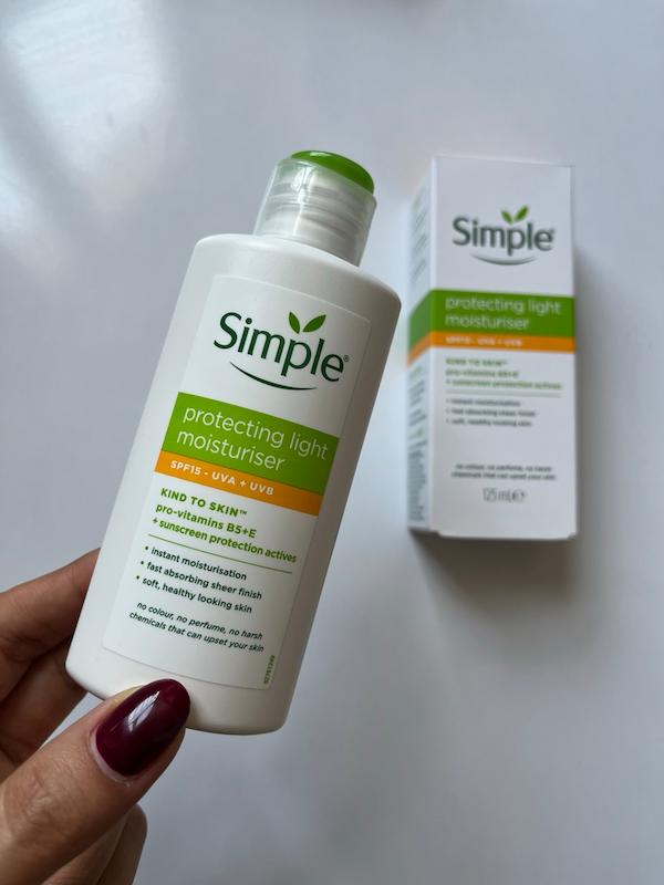 مرطوب کننده سیمپل spf دار