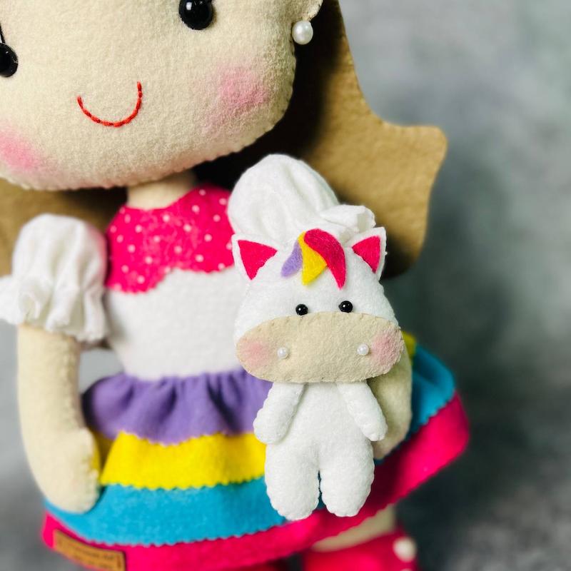 عروسک یونیکورن نمدی کد۸۵