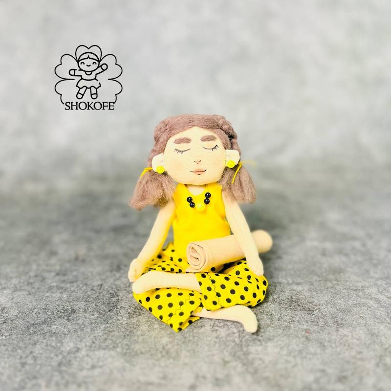 عروسک یوگا کوچک کد ۵۵