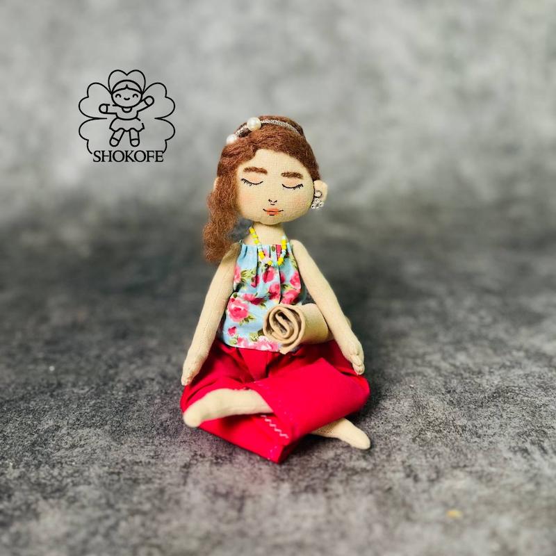 عروسک یوگا کوچک کد ۵۵
