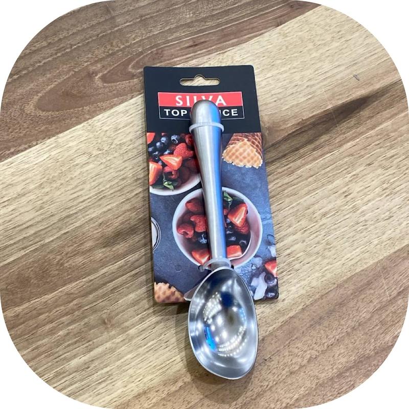 اسکوپ زن سیلویا