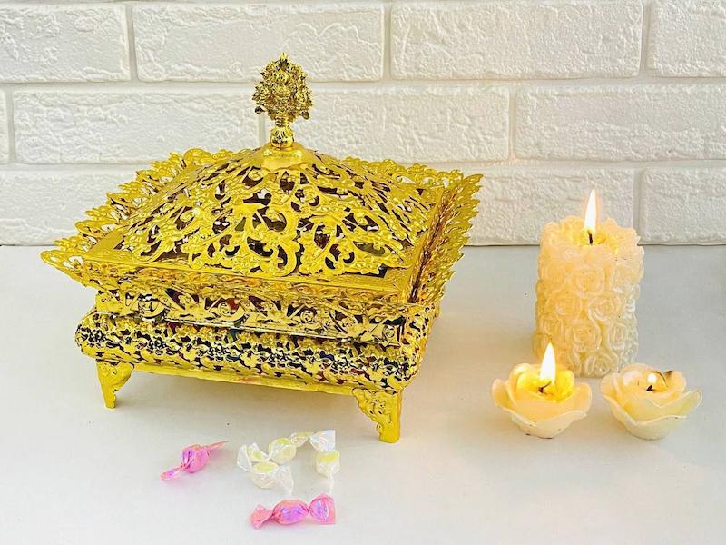 شکلات خوری مربع نورا فورتیک طلایی