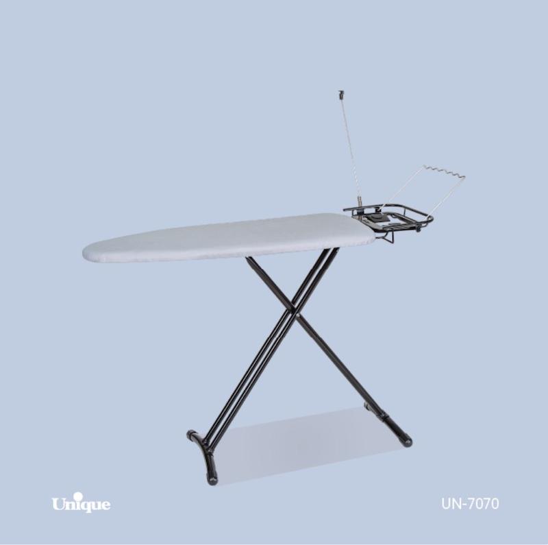 میز اتو ایستاده فلزی پریزدار یونیک کد UN-7070