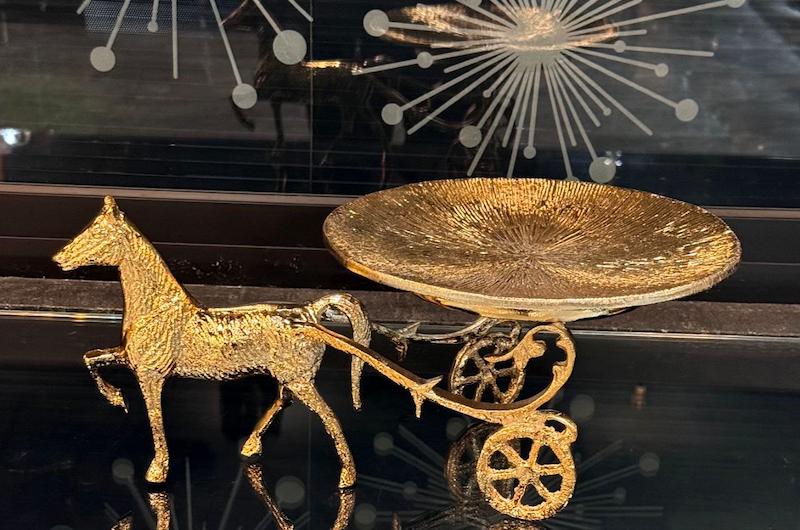 ست پذیرایی سه تکه کالسکه اسب