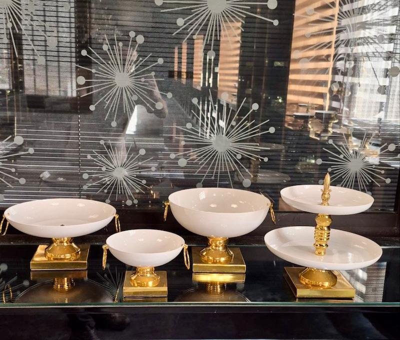 سرویس پذیرایی ۴ تکه فروزان رنگ سفید طلایی