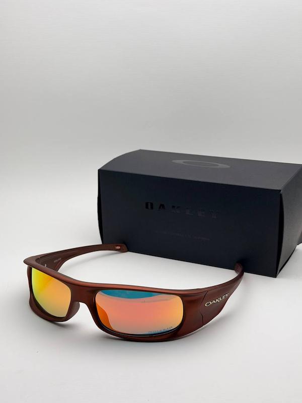 عینک Oakley کد ۹۰۸۷