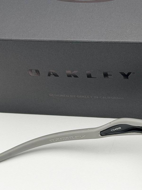 عینک Oakley radar EV کد ۱۶۴۳