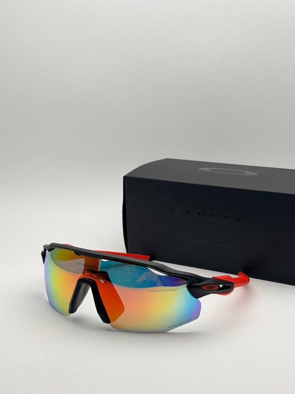 عینک Oakley radar EV کد ۱۶۴۳
