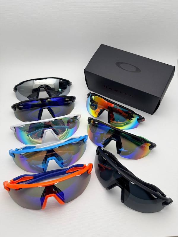 عینک Oakley radar EV کد ۱۶۴۳