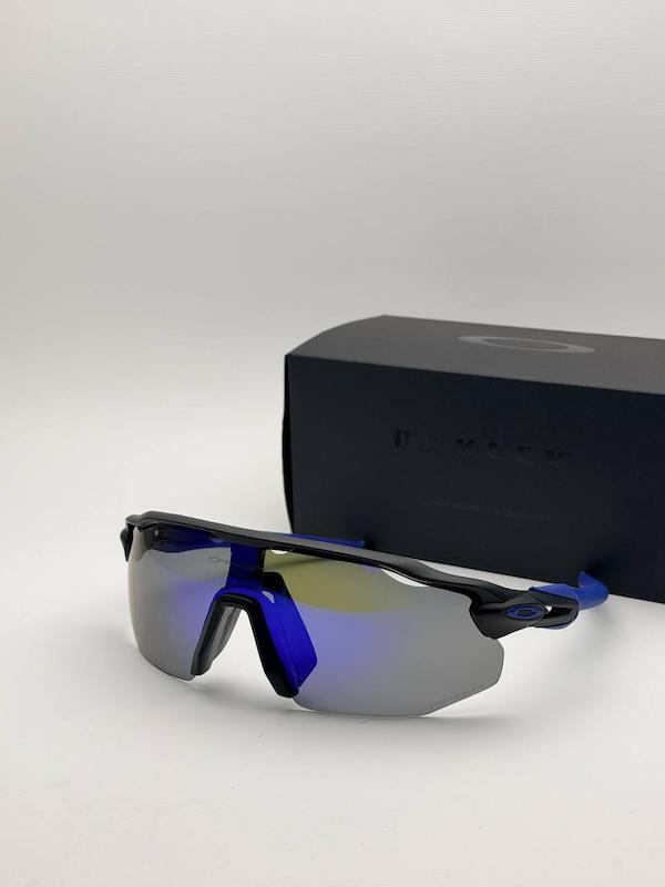 عینک Oakley radar EV کد ۱۶۴۳