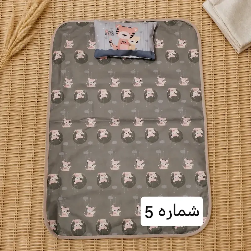 زیر انداز تعویض نوزادی