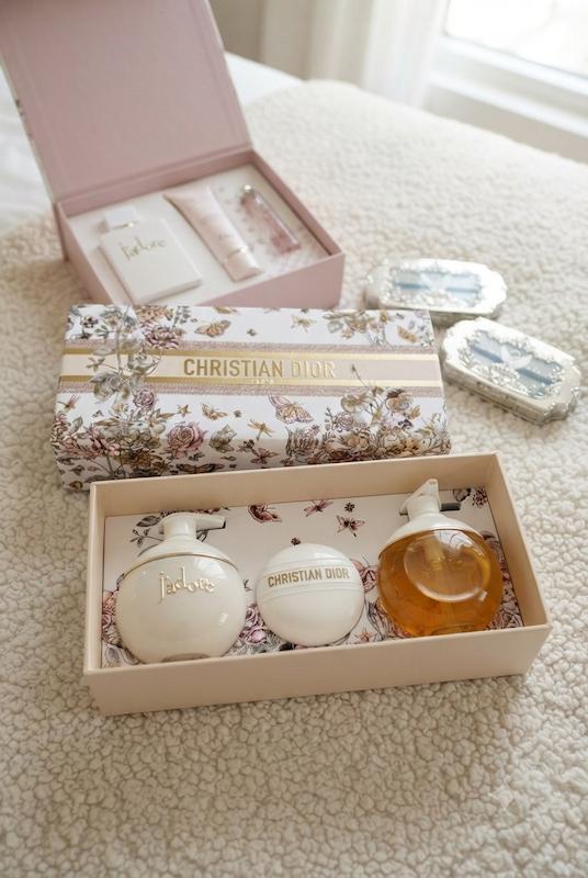 باکس روتین پوستی Dior🧴🧺