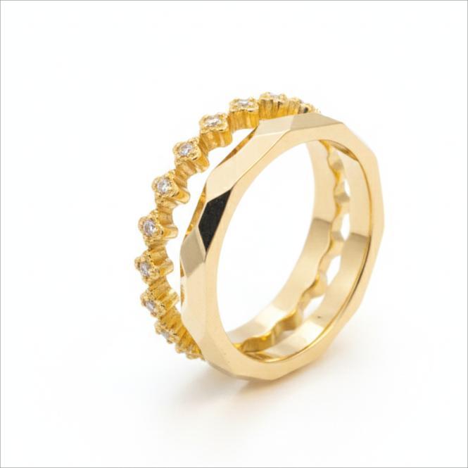 انگشتر طلا 18 عیار زنانه طلاجات زحمتکش  مدل طرح حلقه پشت حلقه  کد ZKR002983