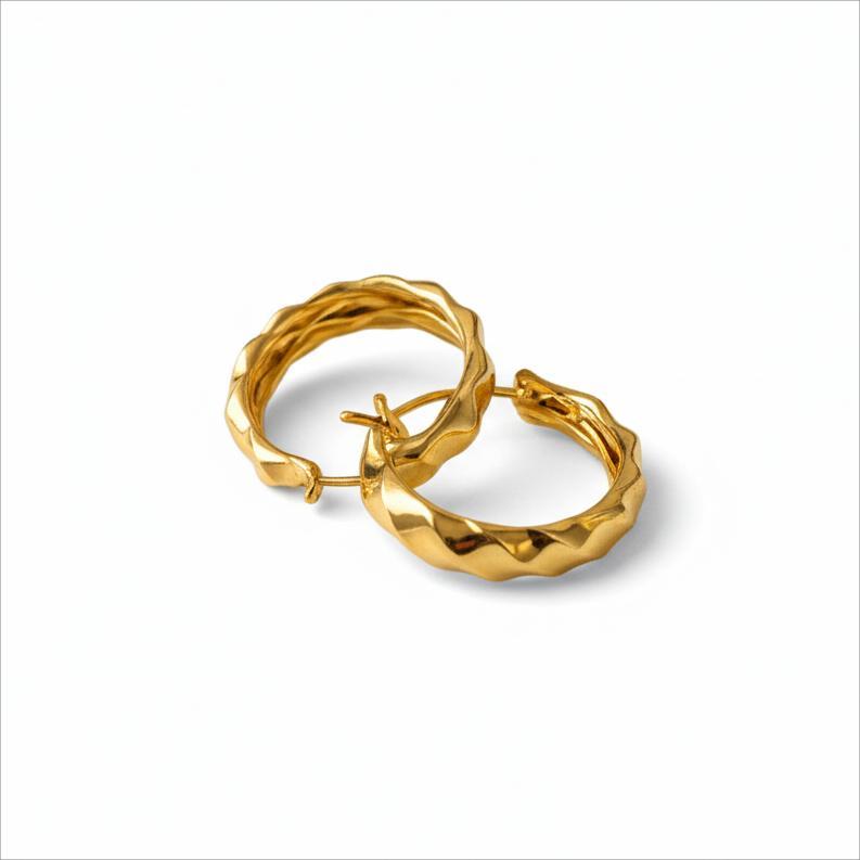 گوشواره طلا 18 عیار زنانه بابل طلا مدل موج کد BTE003010