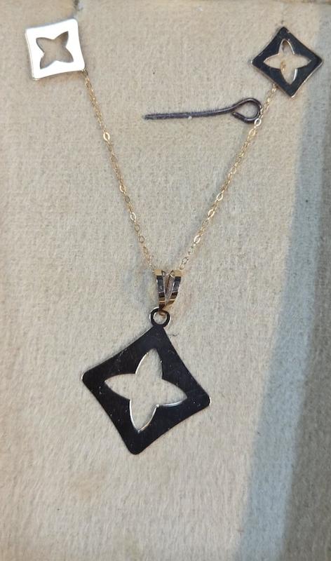 سرویس طلا 18 عیار زنانه پریدخت گالری مدل نیم ست ونکلیف کد PAS001500