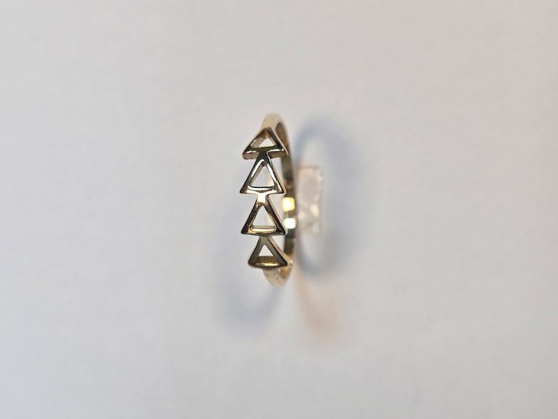 انگشتر طلا 18 عیار زنانه پریدخت گالری مدل مثلث کد PAR001798