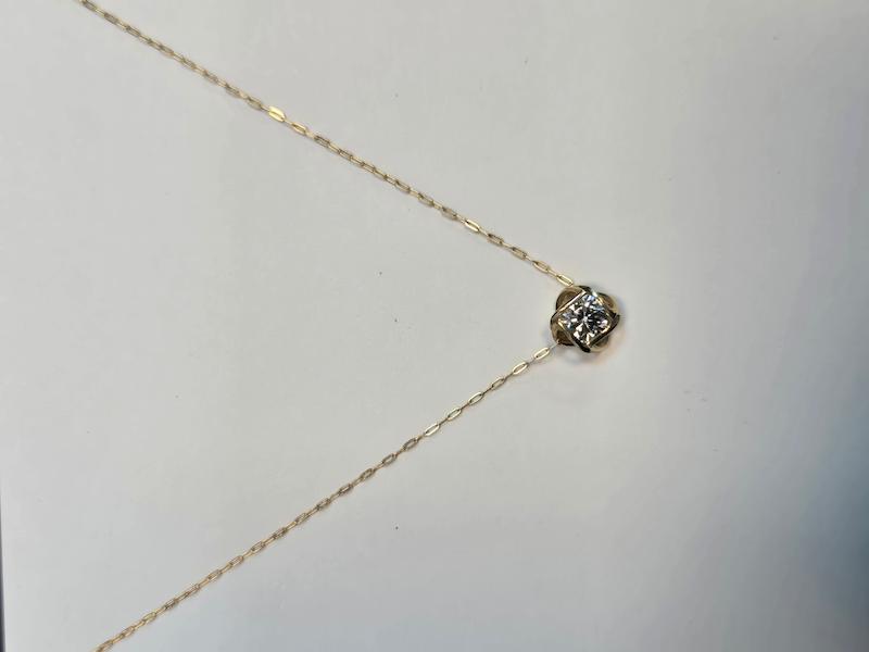 گردنبند طلا 18 عیار زنانه پریدخت گالری مدل سولیتر تک نگین کد PAN002557