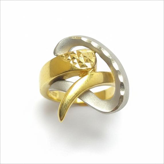 انگشتر طلا 18 عیار زنانه شمش طلا مدل تراش دو رنگ  کد STR001952