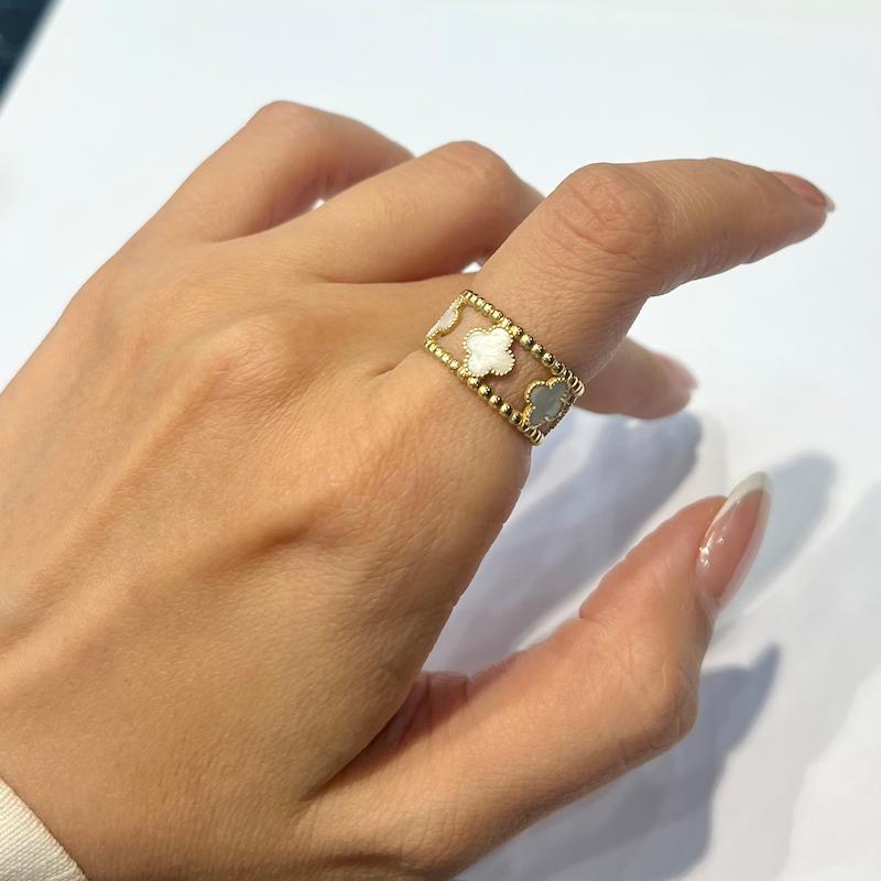 انگشتر طلا ۱۸ عیار انگشتر ونكليف با كسر ميناى صدفى گالری زرنوش