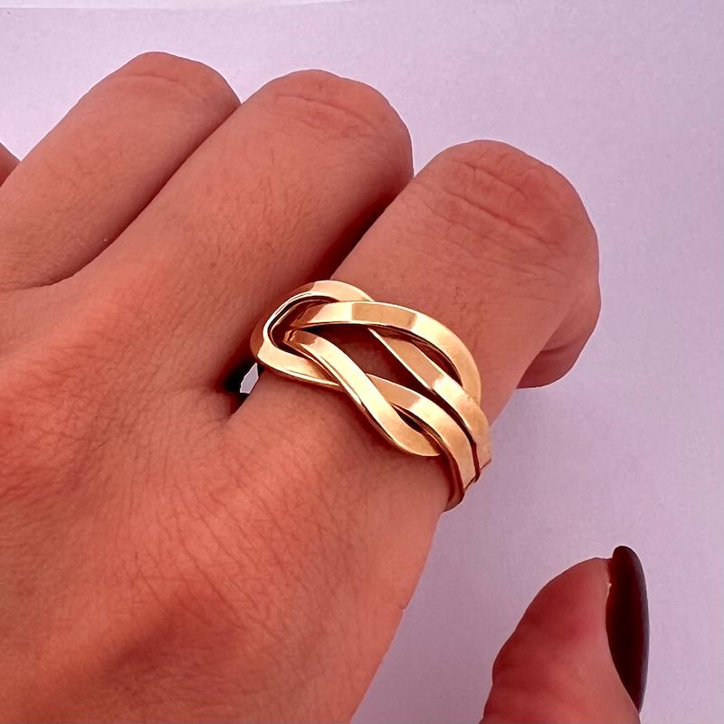 انگشتر طلا ۱۸ عیار انگشتر فرد گالری زرنوش