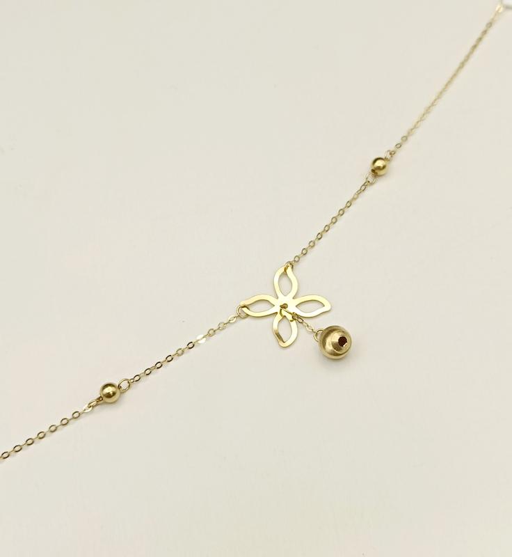 دستبند طلا ۱۸ عیار گل با آویز گوی کهکشانی گالری مهدا