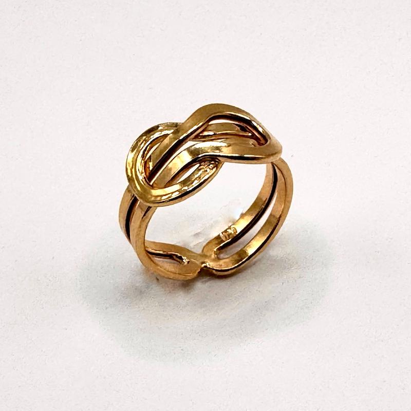 انگشتر طلا ۱۸ عیار بینهایت گالری طلای آماندا