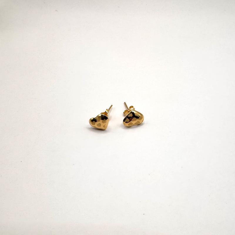 گوشواره طلا ۱۸ عیار قلب گالری طلای آماندا