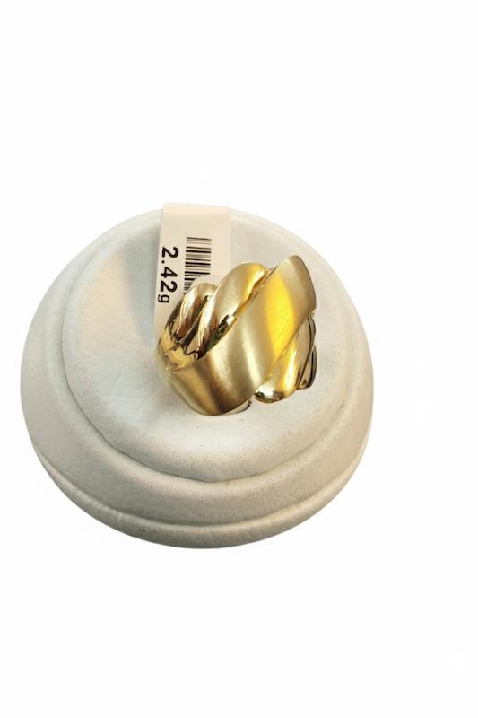 انگشتر طلا ۱۸ عیار آراز گالری طلاجات زحمتکش