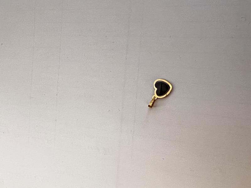 آویز طلا ۱۸ عیار مرواریدی تاس گالری