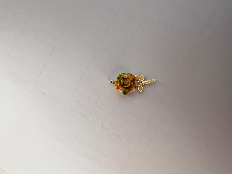 آویز طلا ۱۸ عیار مرواریدی تاس گالری