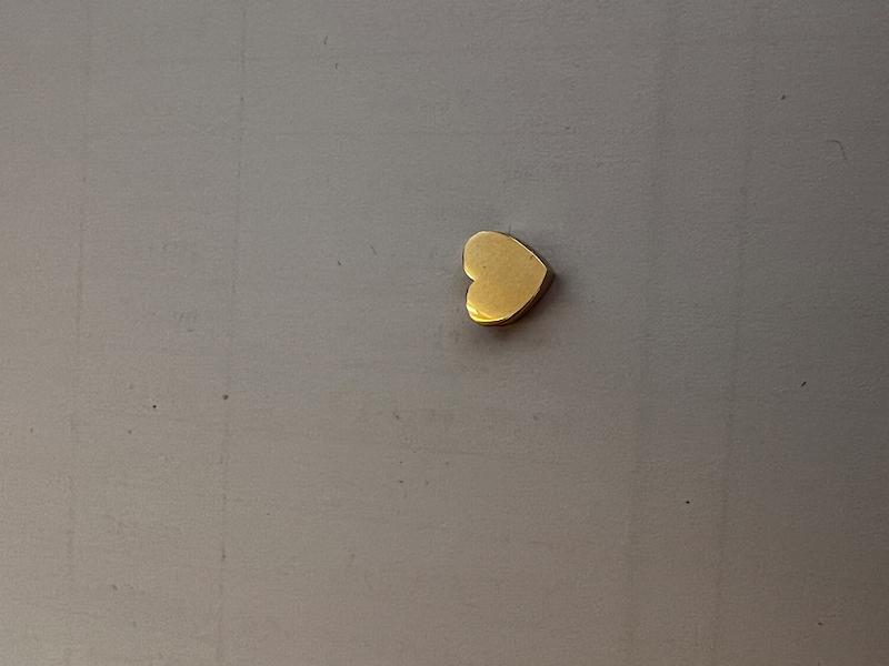 آویز طلا ۱۸ عیار قلب تاس گالری