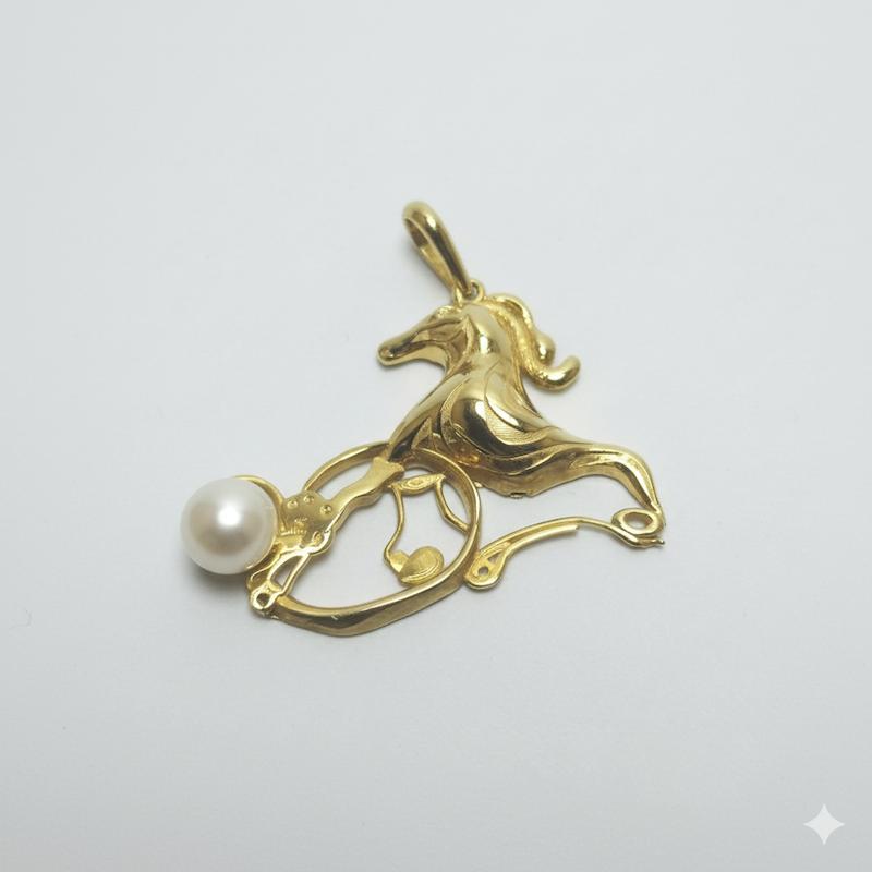 آویز طلا ۱۸ عیار اسب گالری شمش طلا