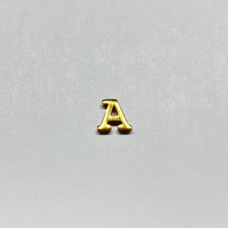 آویز طلا ۱۸ عیار حروف A گالری طلا دوران