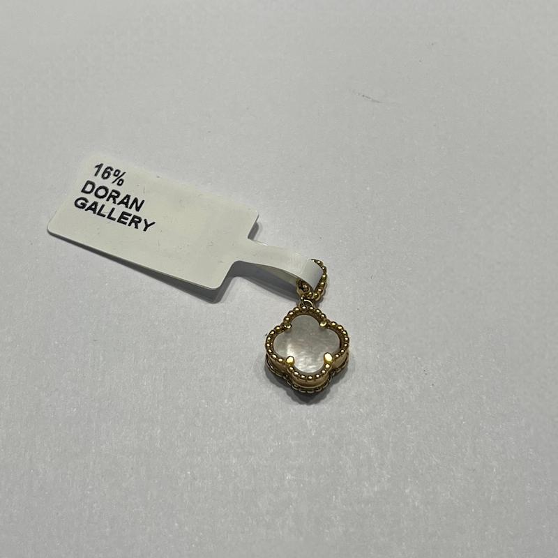 آویز طلا ۱۸ عیار ونکلیف گالری طلا دوران