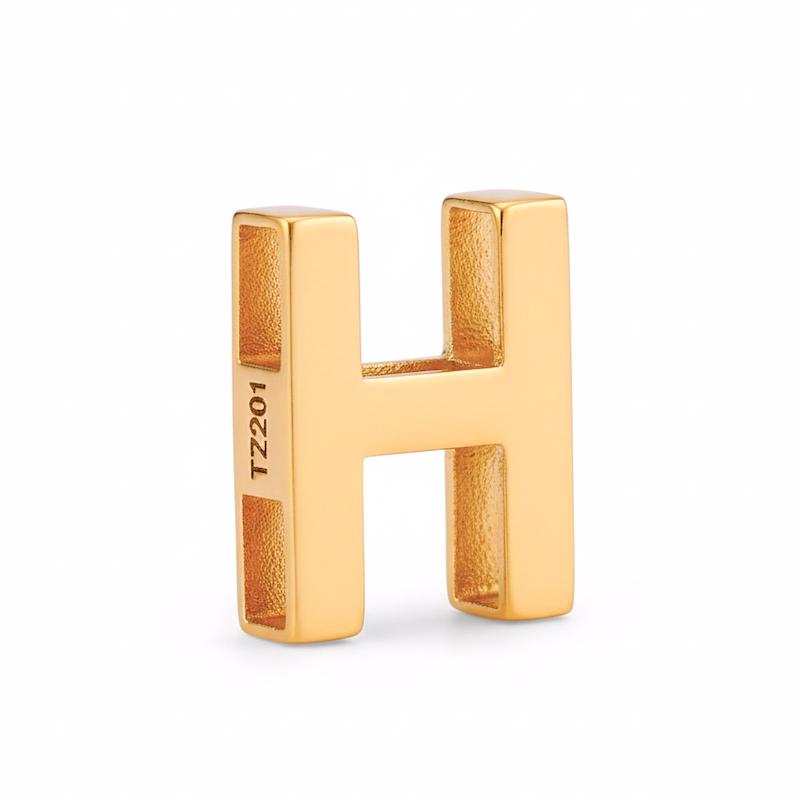 آویز زنانه طلا ۱۸ عیار حروف انگلیسی گالری طلای شریف