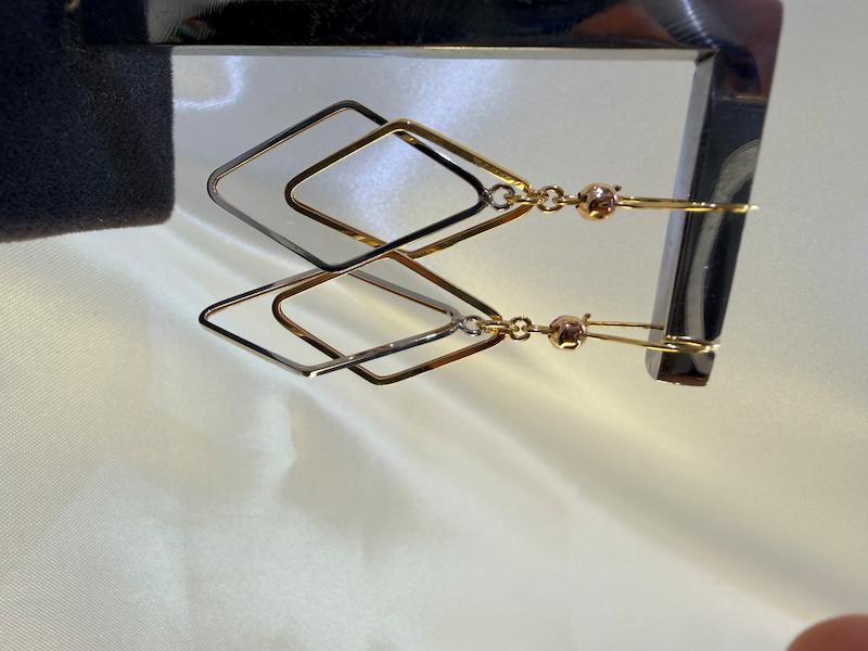 گوشواره زنانه طلا ۱۸ عیار گوشواره پانکی خشتی گالری کیامهر