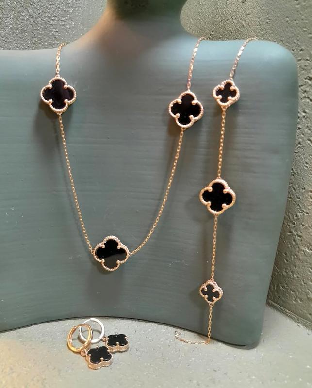 گردنبند زنانه طلا ۱۸ عیار ونکلیف مشکی گالری طلای عزیز